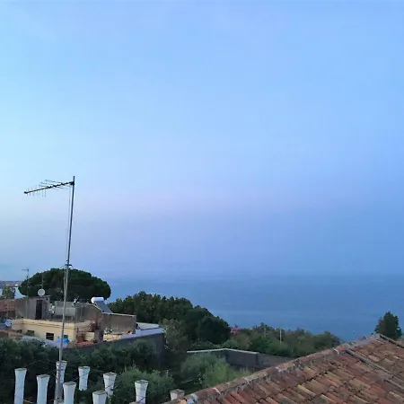 With Rooftop Garden & Sea View Villa