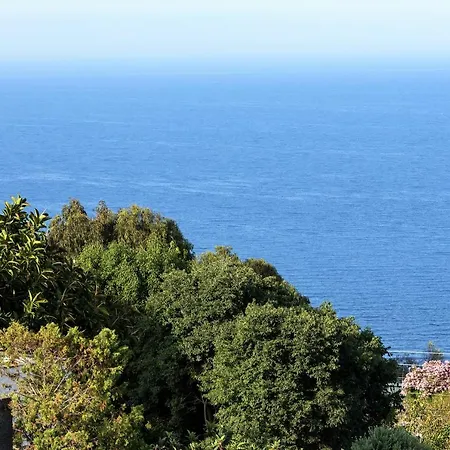 Villa With Rooftop Garden & Sea View Acireale